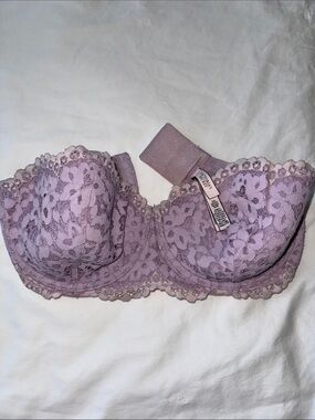 Victoria's Secret Lilac Lace Underwire Bra